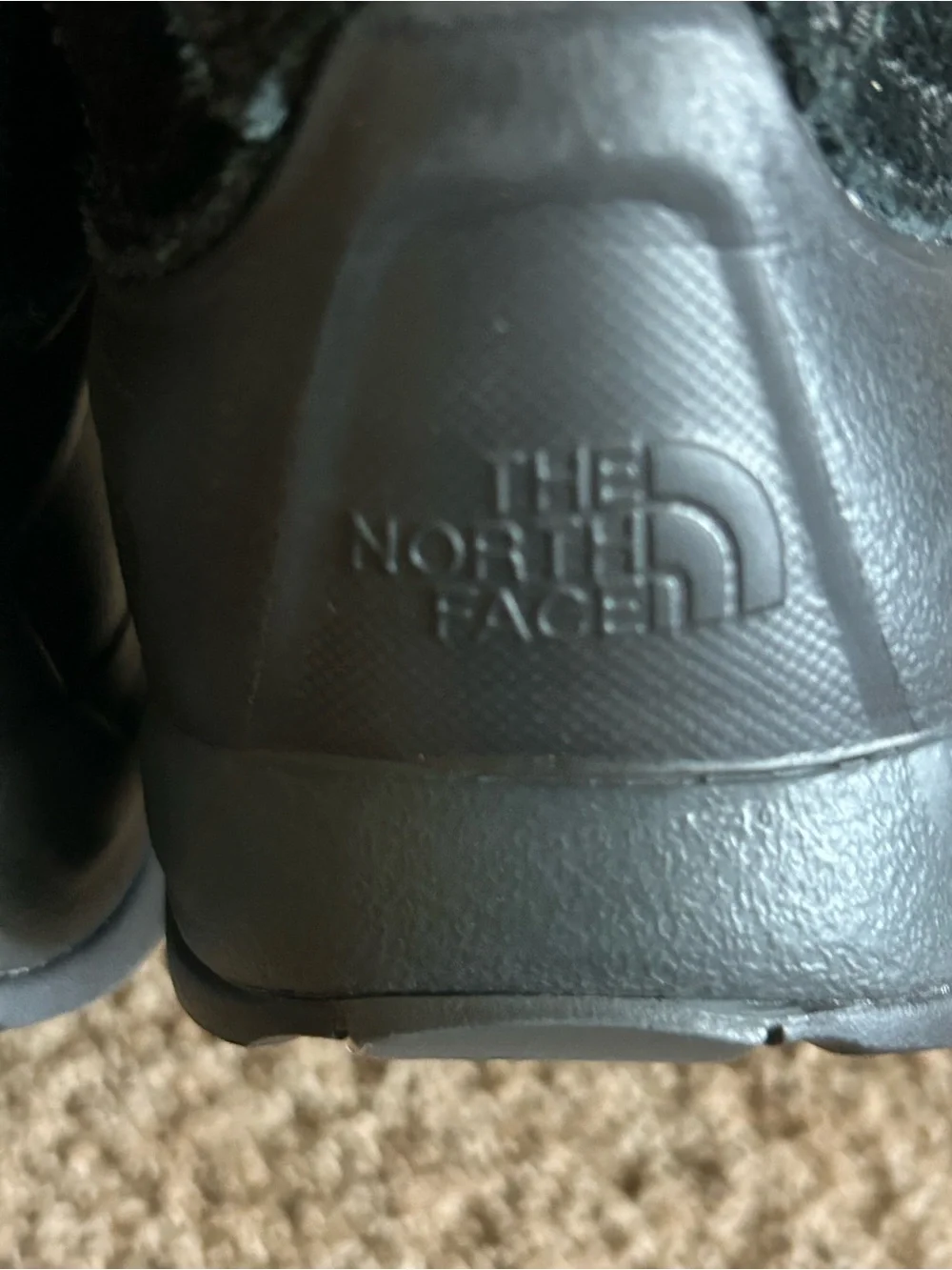 The North Face Snowfuse Mens 12 Black Waterproof Heatseeker Snow Boots NWOT
